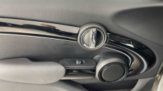 MINI Hatchback 1.5 Cooper Classic Premium 5dr Auto Petrol Hatchback